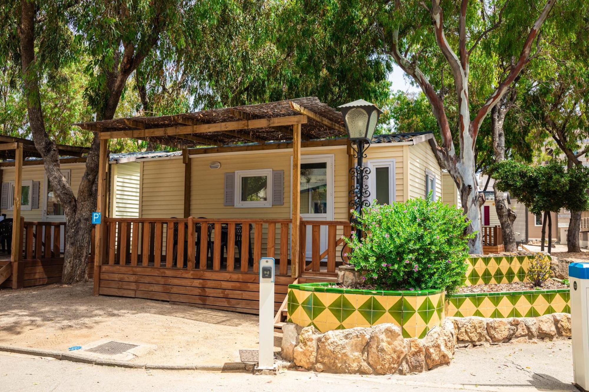 فندق Camping Sant Salvador كوماروغا المظهر الخارجي الصورة